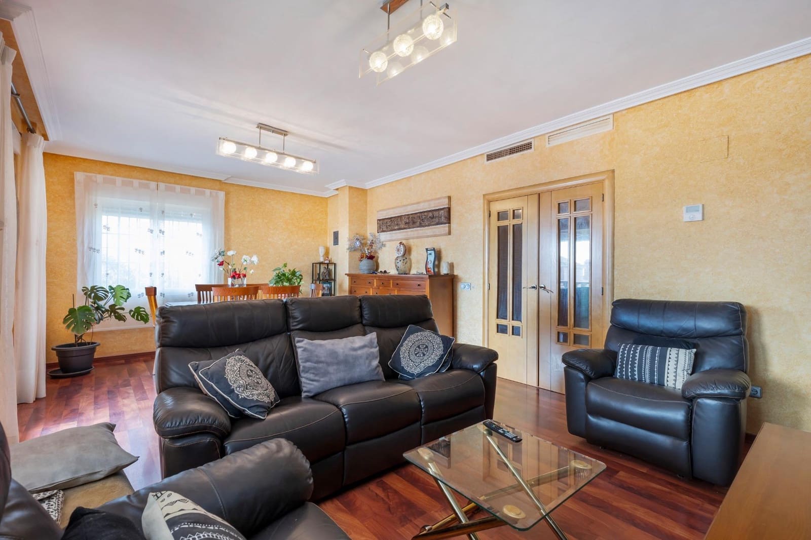 4 quarto Moradia Geminada para venda em Aguas Nuevas com piscina garagem - 479 000 € (Ref: 8720171)