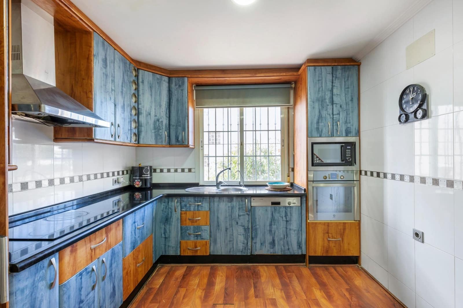 4 quarto Moradia Geminada para venda em Aguas Nuevas com piscina garagem - 479 000 € (Ref: 8720171)