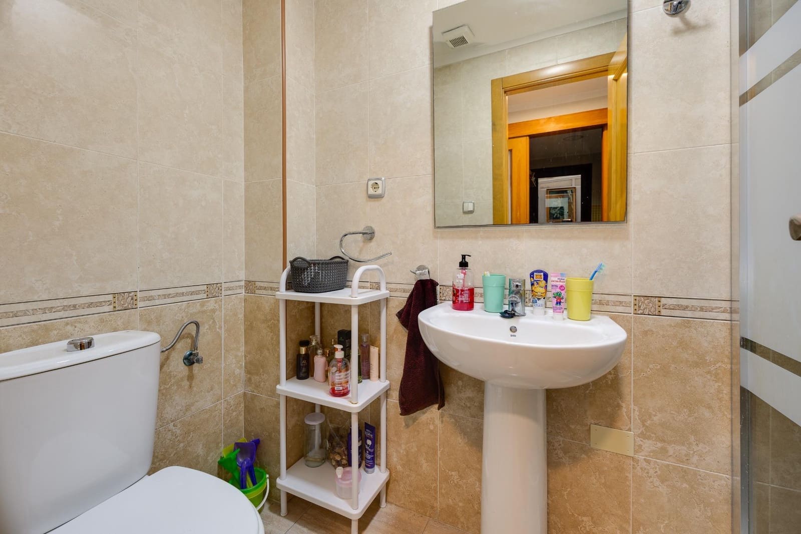 Apartamento de 2 habitaciones en Torrevieja en venta con piscina garaje - 185.000 € (Ref: 8720176)