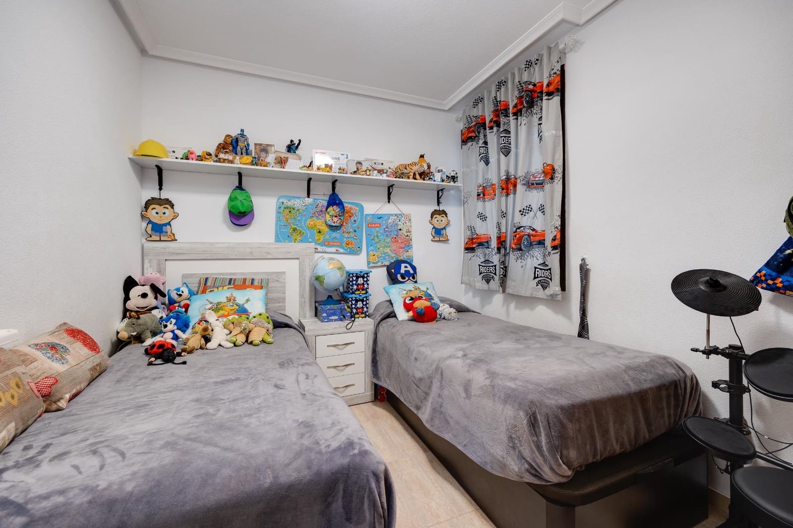 Apartamento de 2 habitaciones en Torrevieja en venta con piscina garaje - 185.000 € (Ref: 8720176)