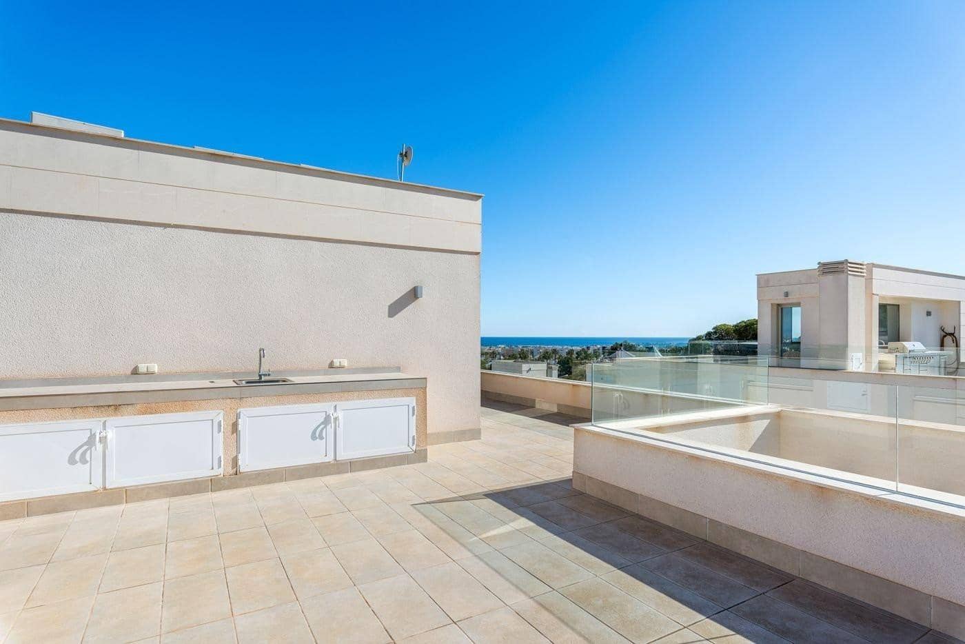 6 bedroom Villa for sale in Orihuela Costa with pool garage - € 780,000 (Ref: 8793648)