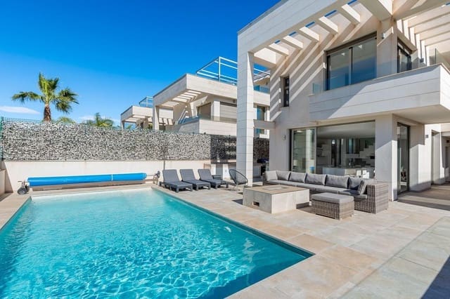 6 soverom Villa til salgs i Villamartín - Las Filipinas, Orihuela med svømmebasseng garasje - € 780 000 (Ref: 8793648)