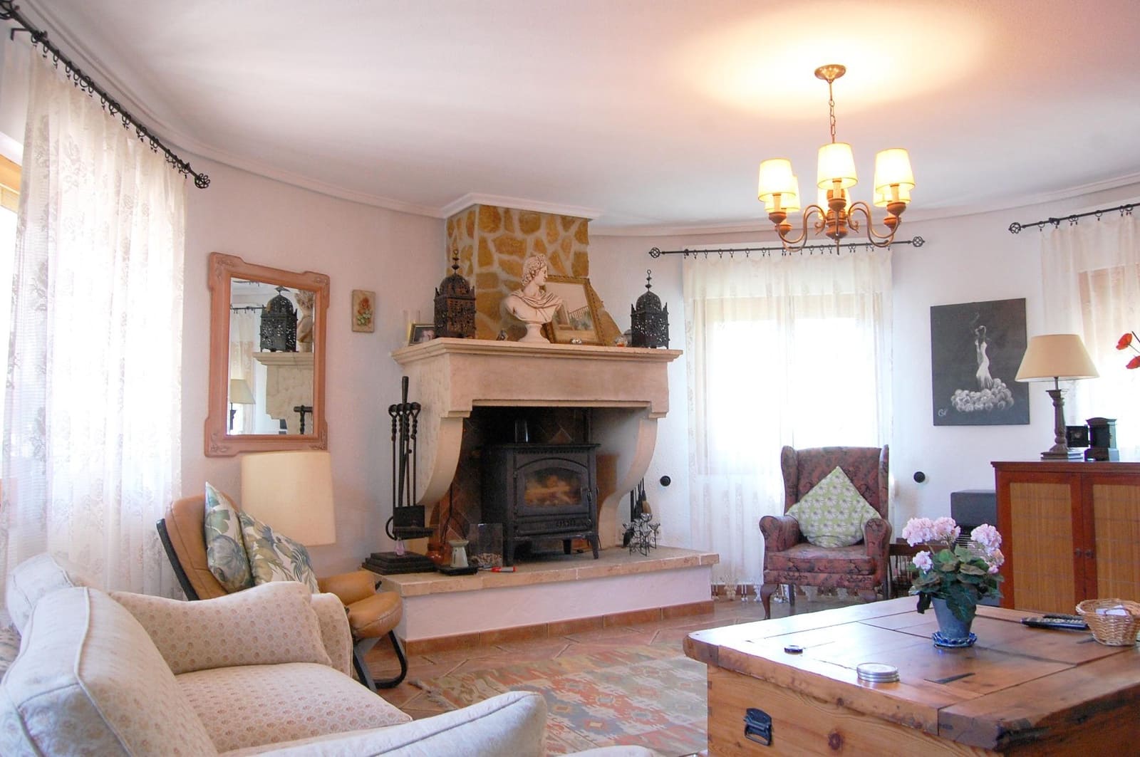 3 bedroom Villa for sale in San Luis with pool - € 429,900 (Ref: 8815865)