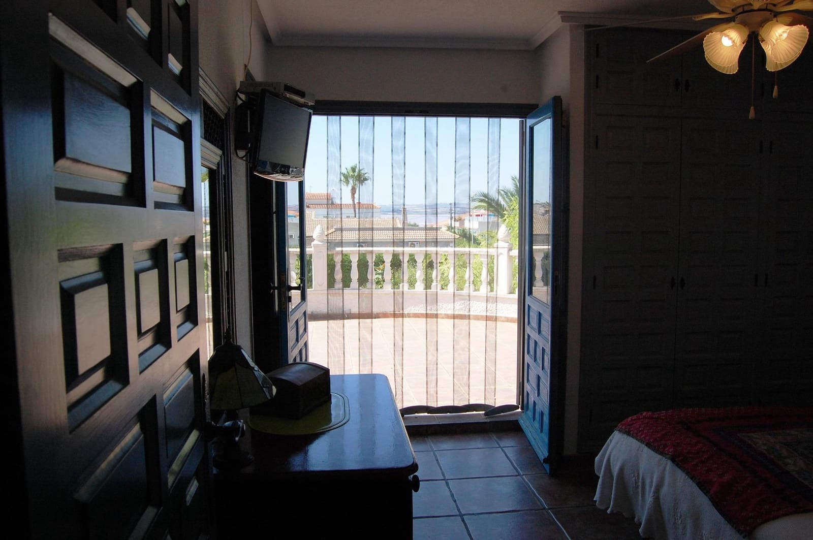 3 bedroom Villa for sale in San Luis with pool - € 429,900 (Ref: 8815865)