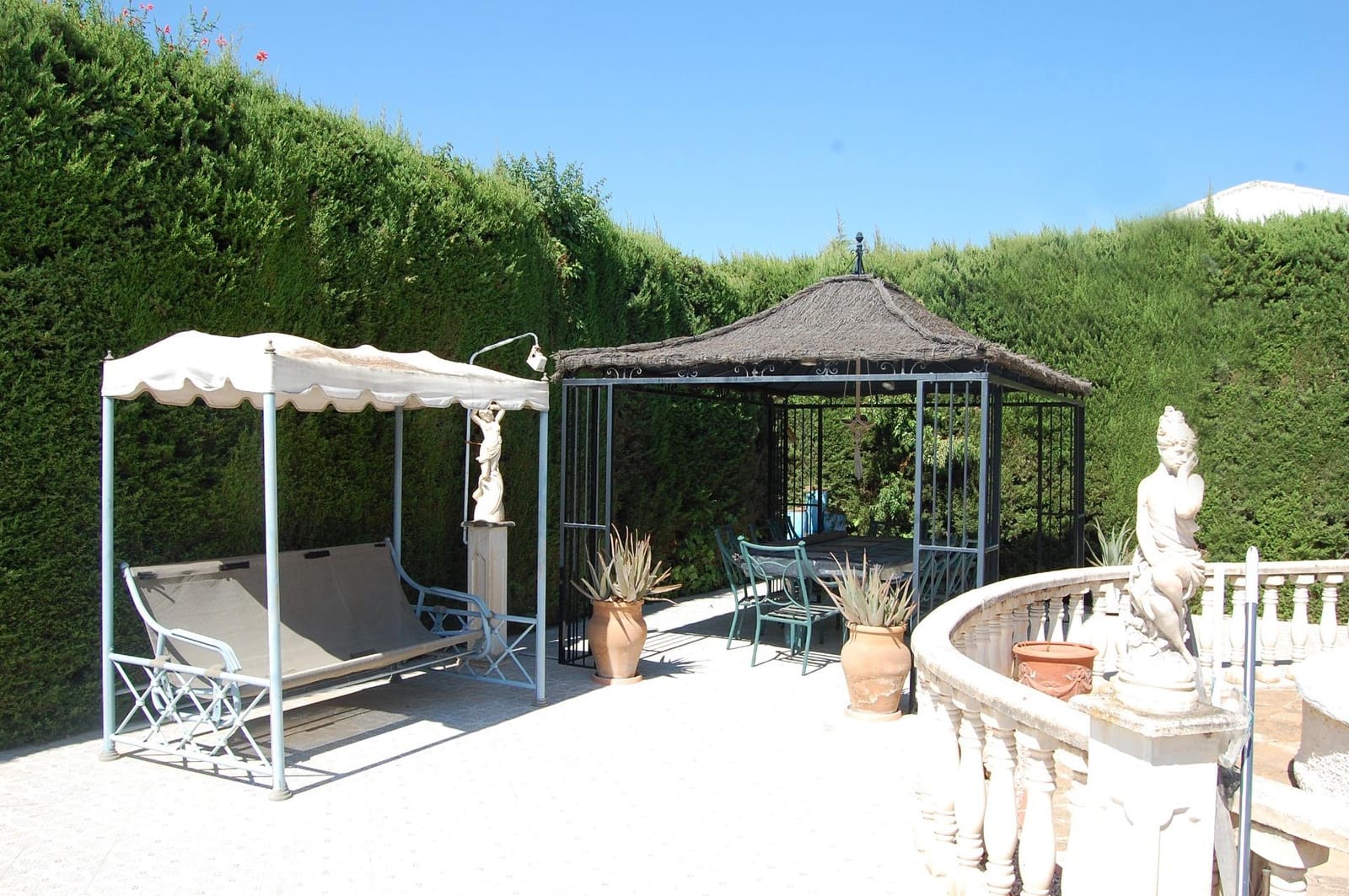 3 bedroom Villa for sale in San Luis with pool - € 429,900 (Ref: 8815865)