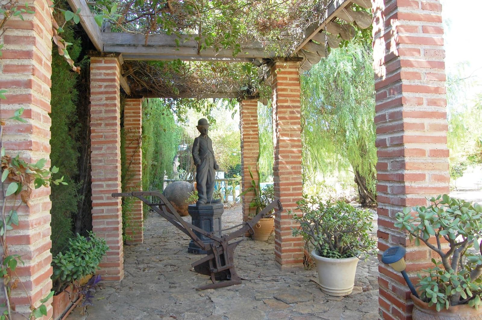 3 bedroom Villa for sale in San Luis with pool - € 429,900 (Ref: 8815865)