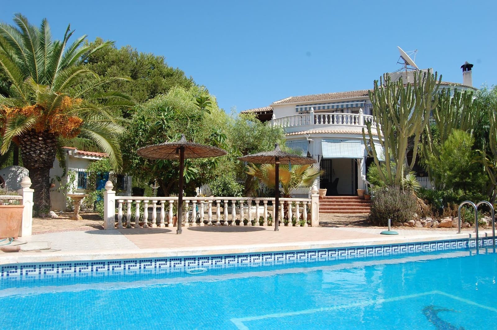 3 bedroom Villa for sale in San Luis with pool - € 429,900 (Ref: 8815865)