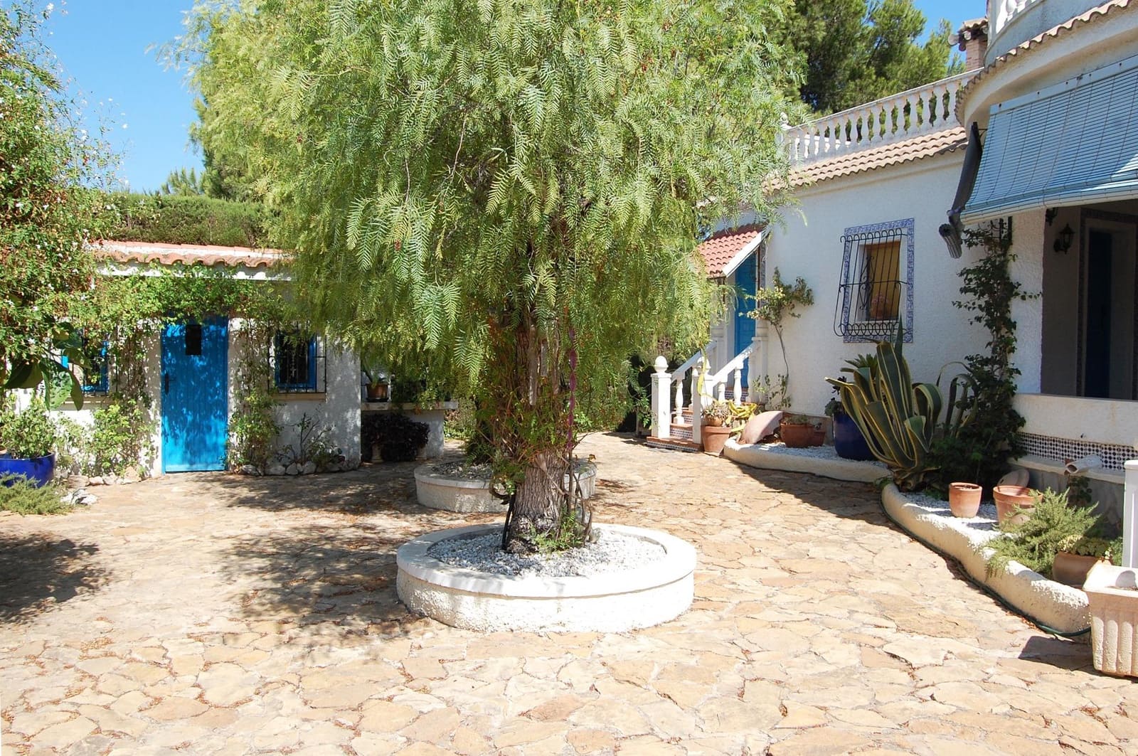 3 bedroom Villa for sale in San Luis with pool - € 429,900 (Ref: 8815865)