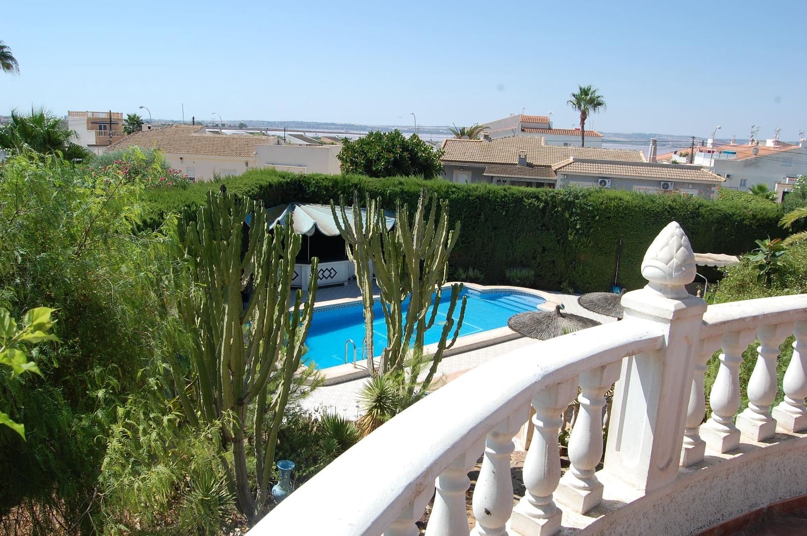 3 bedroom Villa for sale in San Luis with pool - € 429,900 (Ref: 8815865)