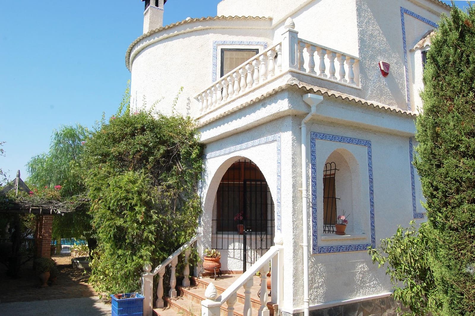 3 bedroom Villa for sale in San Luis with pool - € 429,900 (Ref: 8815865)