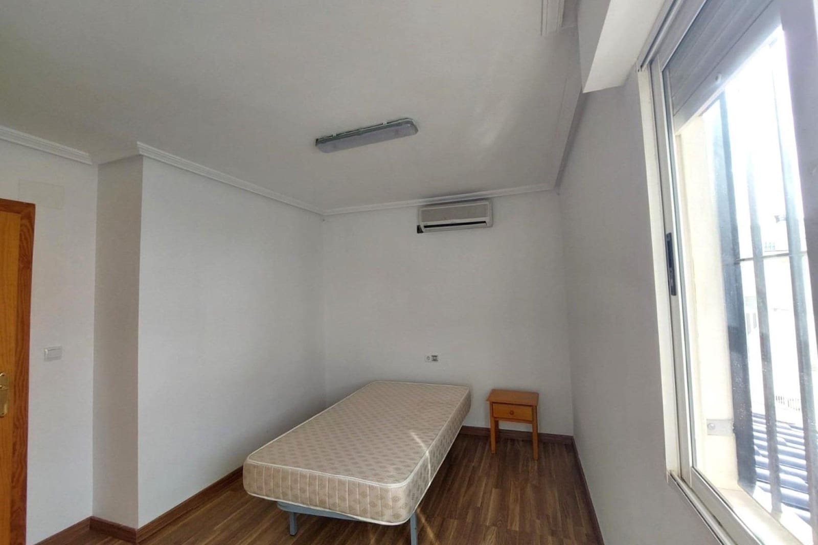 3 makuuhuone Huvila myytävänä paikassa Torrevieja mukana uima-altaan - 183 000 € (Ref: 8818112)