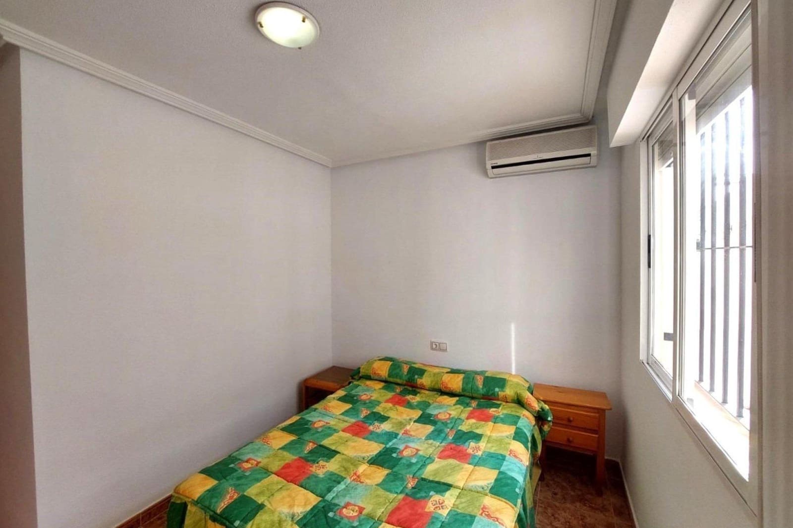 3 makuuhuone Huvila myytävänä paikassa Torrevieja mukana uima-altaan - 183 000 € (Ref: 8818112)