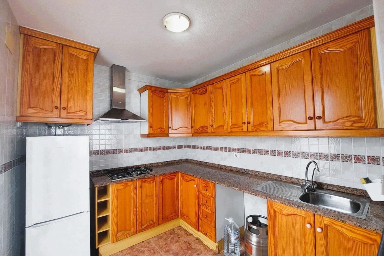 3 makuuhuone Huvila myytävänä paikassa Torrevieja mukana uima-altaan - 183 000 € (Ref: 8818112)