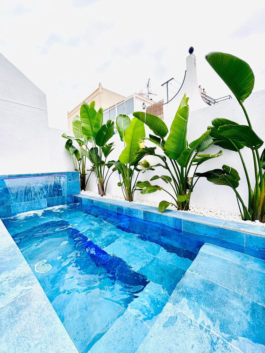 3 sovrum Radhus till salu i Torrevieja med pool - 249 000 € (Ref: 8836650)