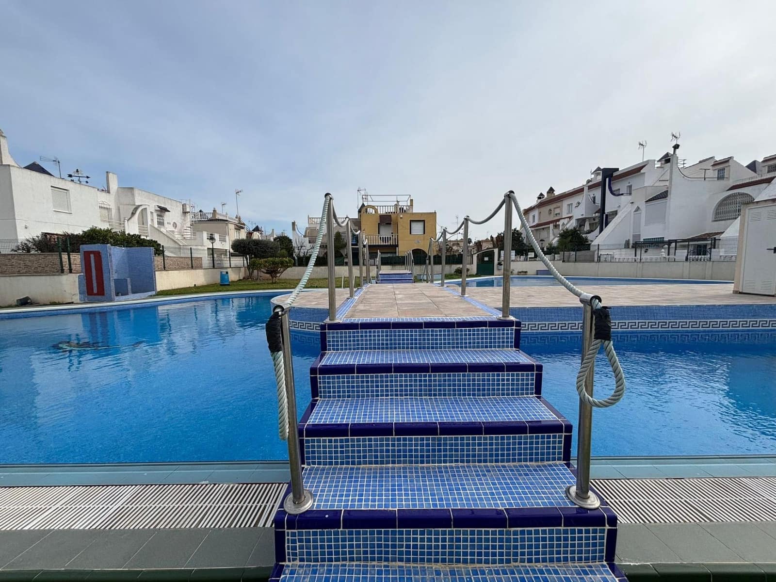 3 sovrum Radhus till salu i Torrevieja med pool - 249 000 € (Ref: 8836650)