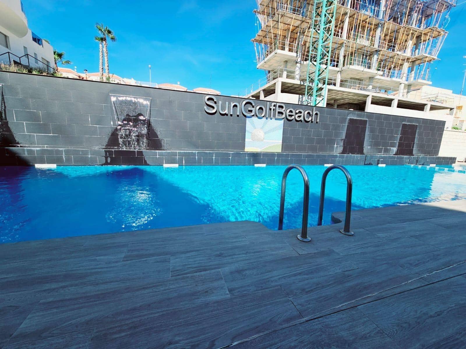 2 makuuhuone Huoneisto myytävänä paikassa Filipinas mukana uima-altaan 
autotalli - 215 000 € (Ref: 8869842)