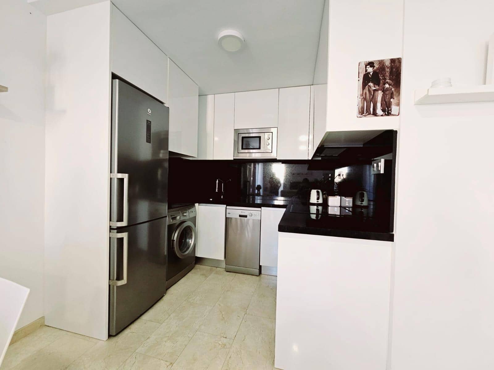 2 makuuhuone Huoneisto myytävänä paikassa Filipinas mukana uima-altaan 
autotalli - 215 000 € (Ref: 8869842)