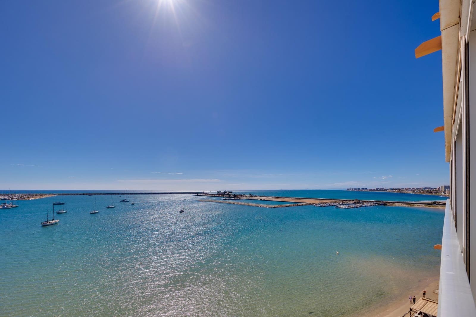 3 quarto Apartamento para venda em Torrevieja com piscina garagem - 379 000 € (Ref: 8874629)