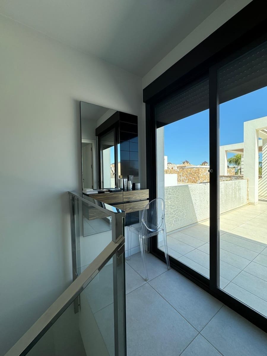 3 camera da letto Villa in vendita in Orihuela Costa con piscina - 350.000 € (Rif: 8911177)