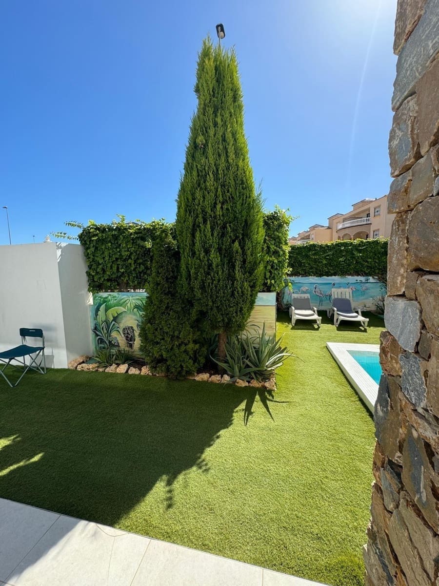 3 camera da letto Villa in vendita in Orihuela Costa con piscina - 350.000 € (Rif: 8911177)