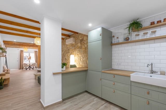 3 sovrum Lägenhet till salu i Torrevieja - 299 900 € (Ref: 8916115)