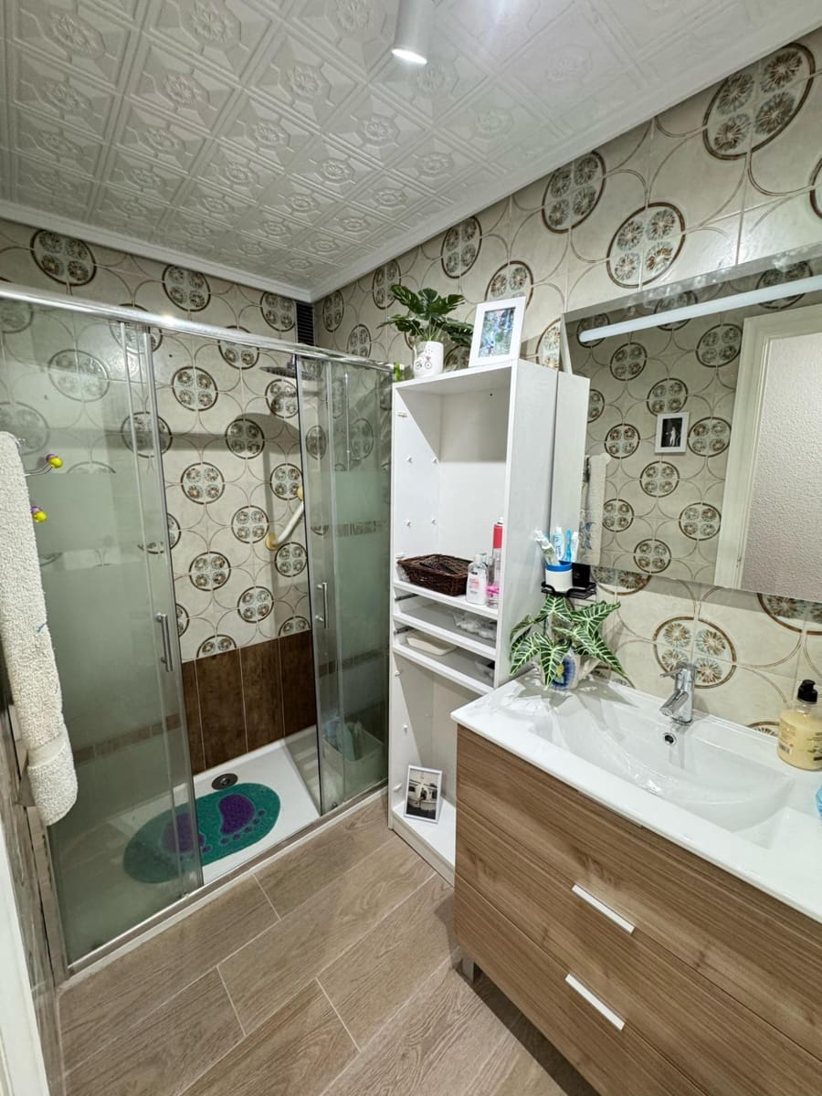 2 soveværelse Lejlighed til salg i Torrevieja - € 209.000 (Ref: 8923701)