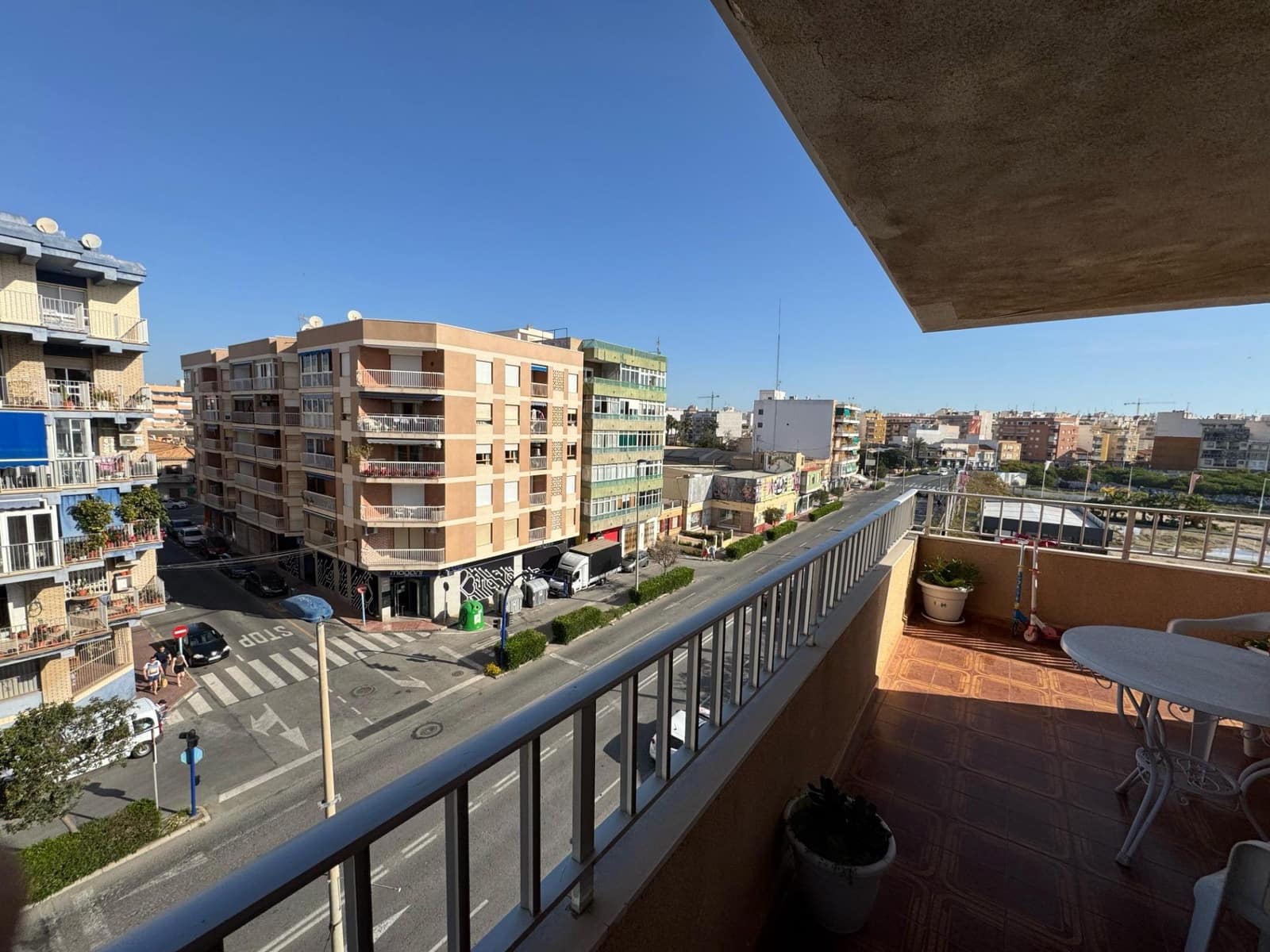 2 soveværelse Lejlighed til salg i Torrevieja - € 209.000 (Ref: 8923701)