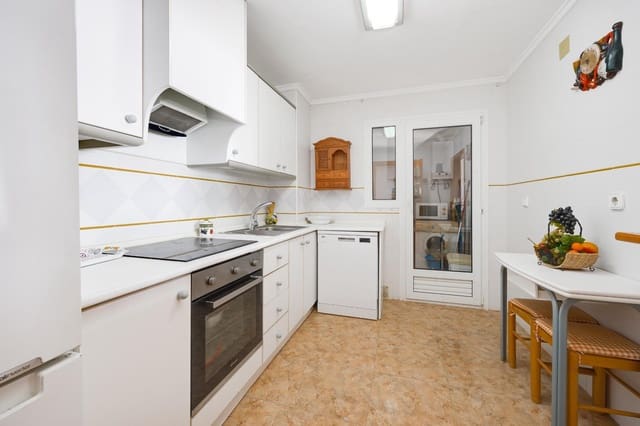 Apartamento de 3 habitaciones en La Mata, Torrevieja en venta - 360.000 € (Ref: 8982547)