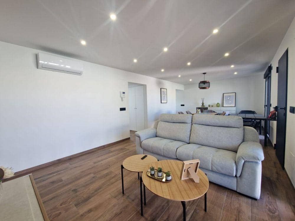 3 sypialnia Willa na sprzedaż w Torrevieja z basenem - 525 000 € (Ref: 8985862)