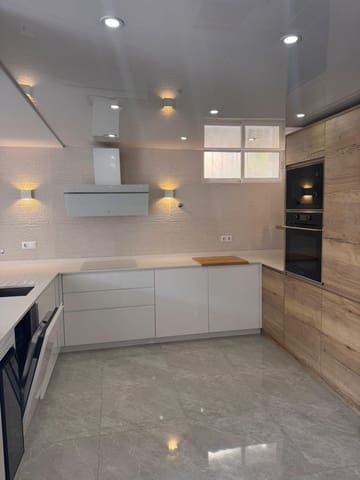 3 sypialnia Willa na sprzedaż w Los Balcones - Los Altos, Torrevieja z basenem - 349 000 € (Ref: 8999238)