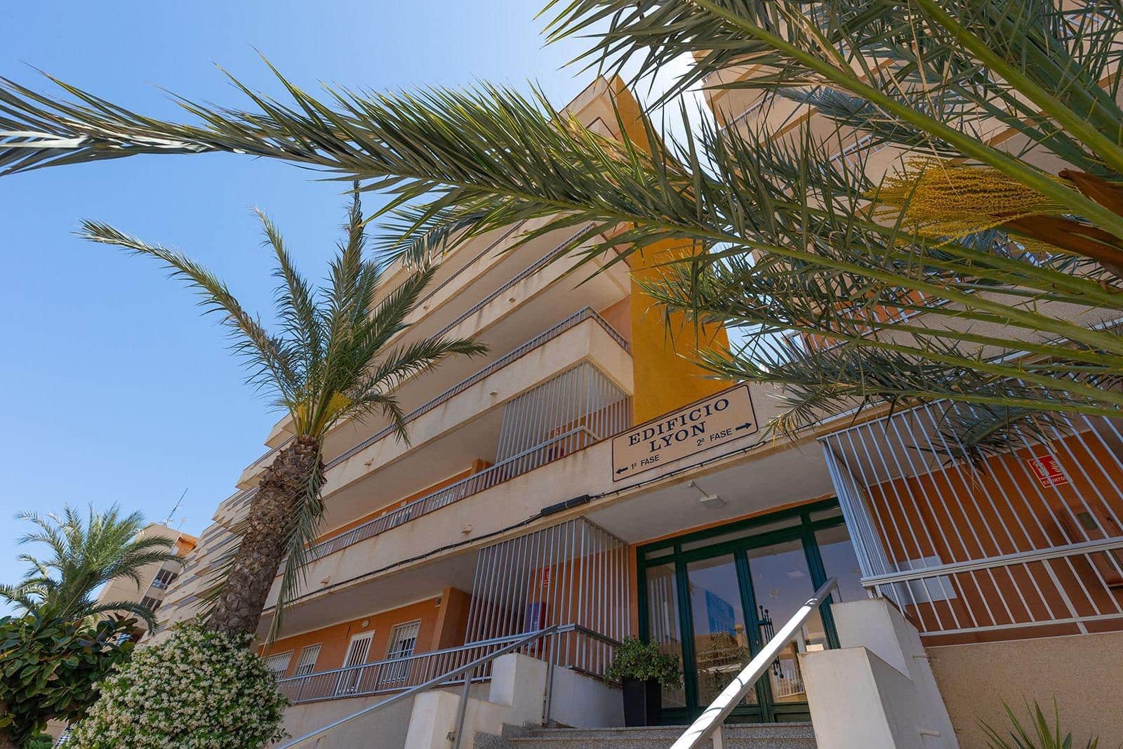 Apartamento de 3 habitaciones en Punta Prima en venta con piscina - 189.900 € (Ref: 9005314)