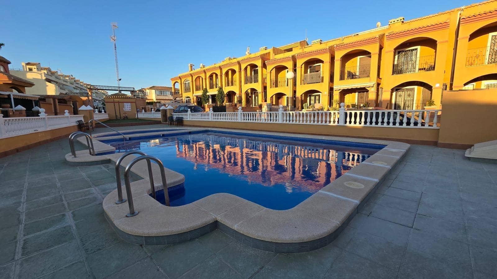 2 soverom Villa til salgs i Aguas Nuevas med svømmebasseng - € 266 000 (Ref: 9007396)