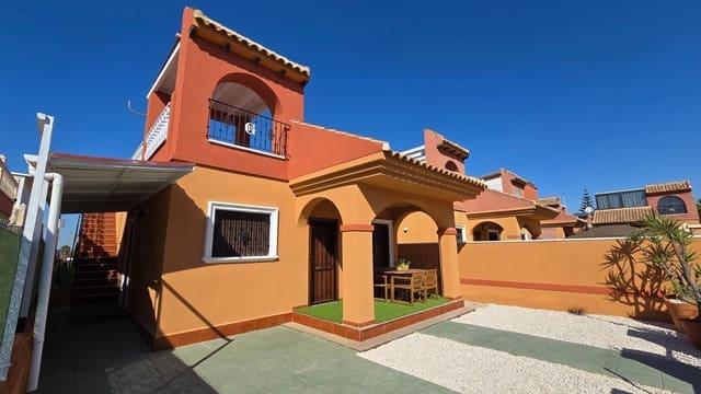 2 quarto Moradia para venda em Aguas Nuevas, Torrevieja com piscina - 266 000 € (Ref: 9007396)