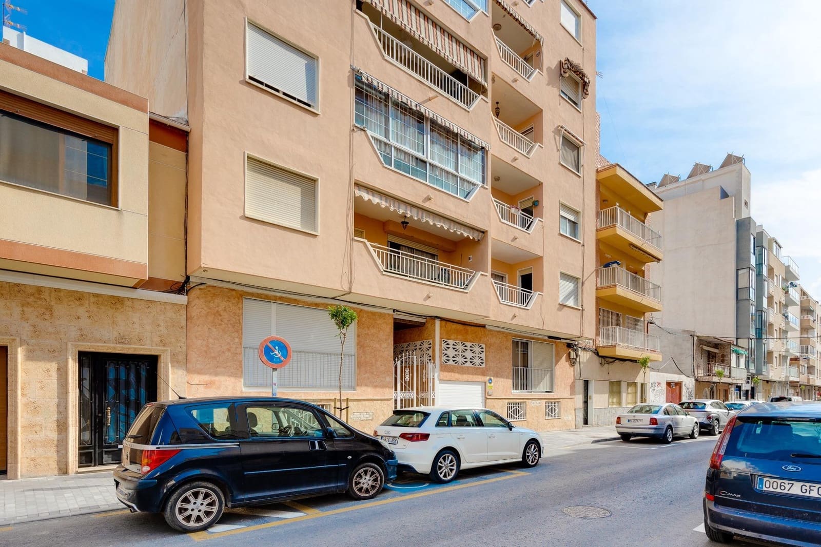 4 soveværelse Lejlighed til salg i Torrevieja - € 195.000 (Ref: 9007399)