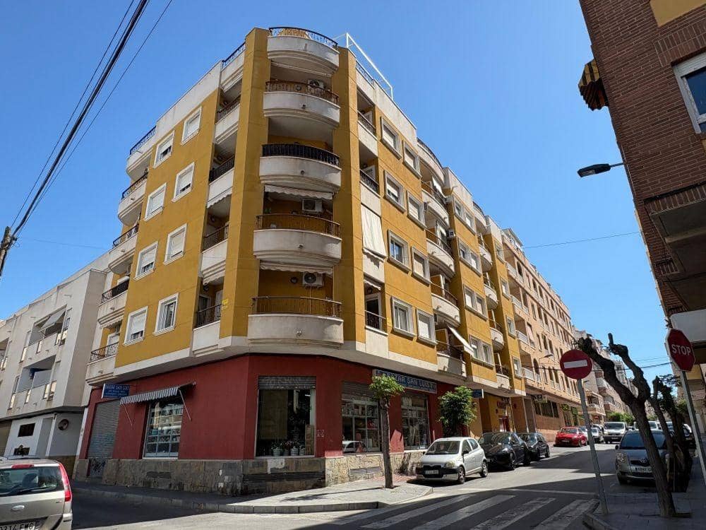 2 quarto Apartamento para venda em Torrevieja - 158 990 € (Ref: 9012249)