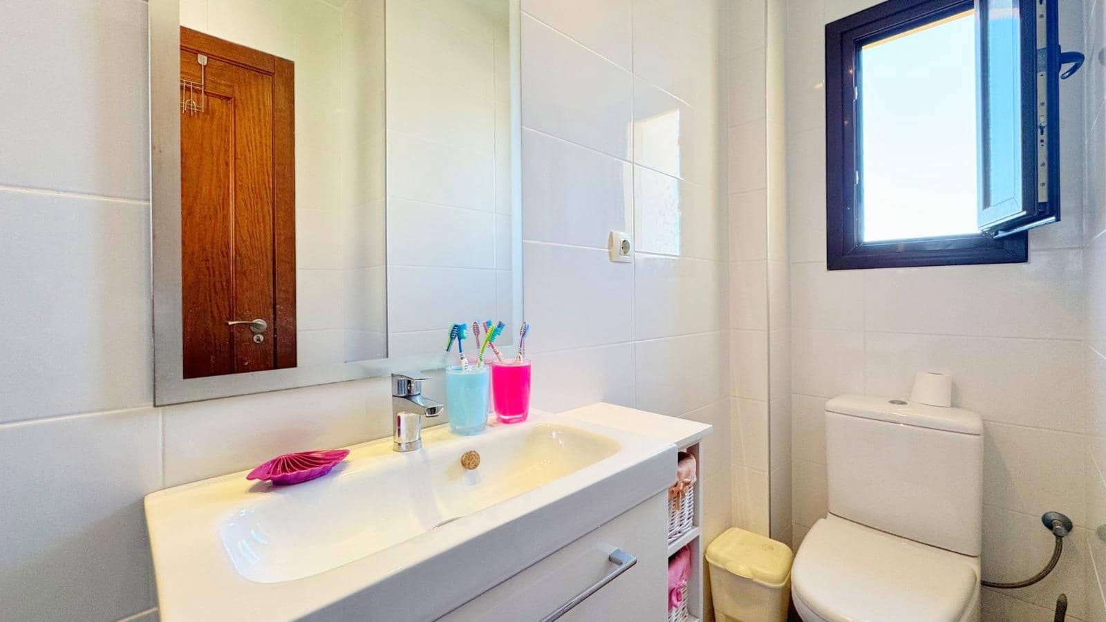 2 soverom Penthouse til salgs i Punta Prima med svømmebasseng - € 227 000 (Ref: 9014504)