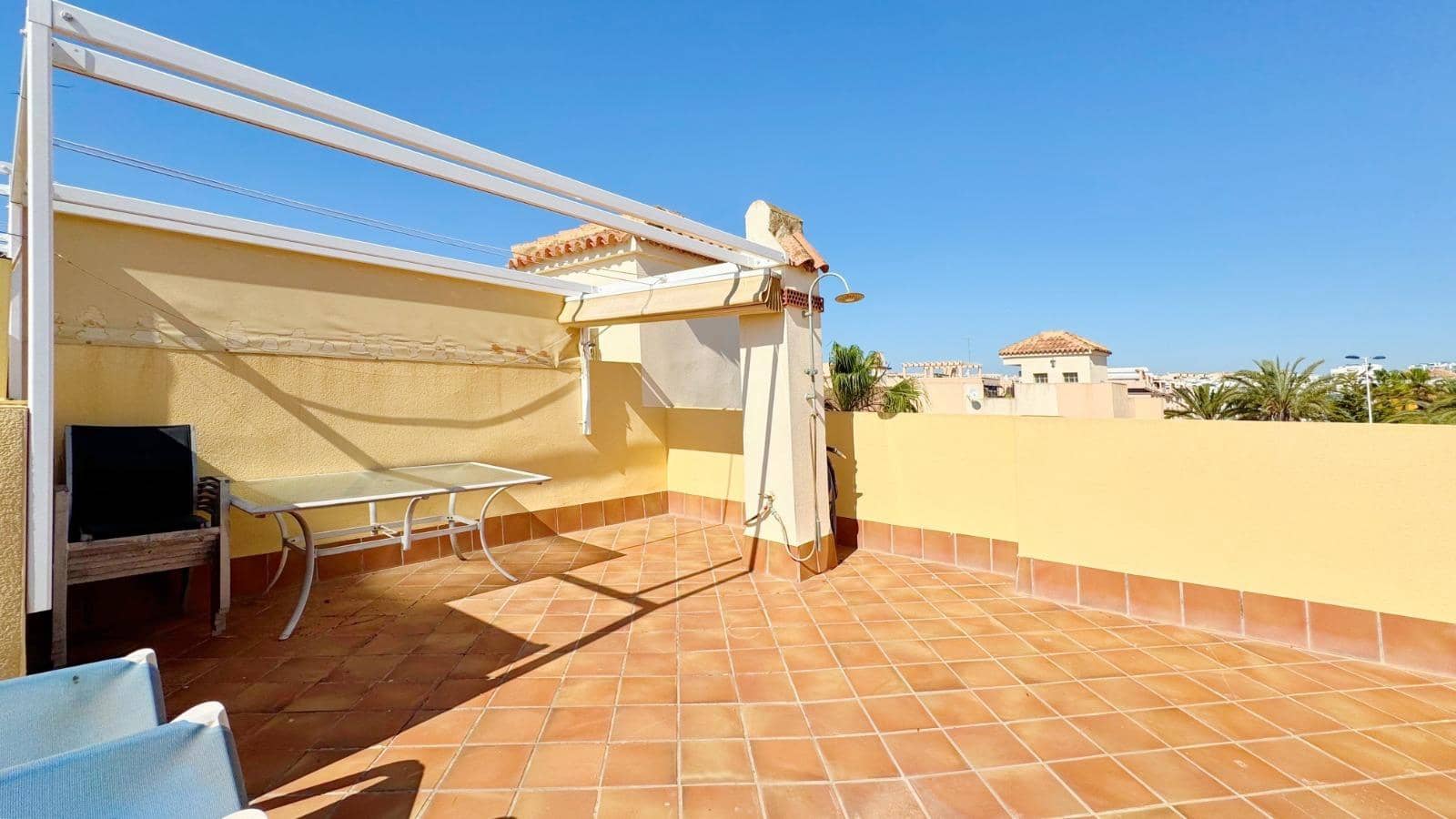 2 soverom Penthouse til salgs i Punta Prima med svømmebasseng - € 227 000 (Ref: 9014504)