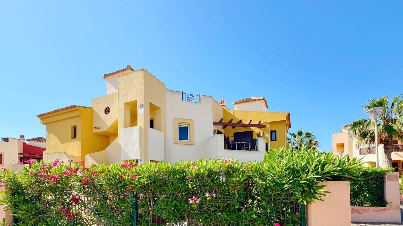 2 soverom Penthouse til salgs i Punta Prima med svømmebasseng - € 227 000 (Ref: 9014504)