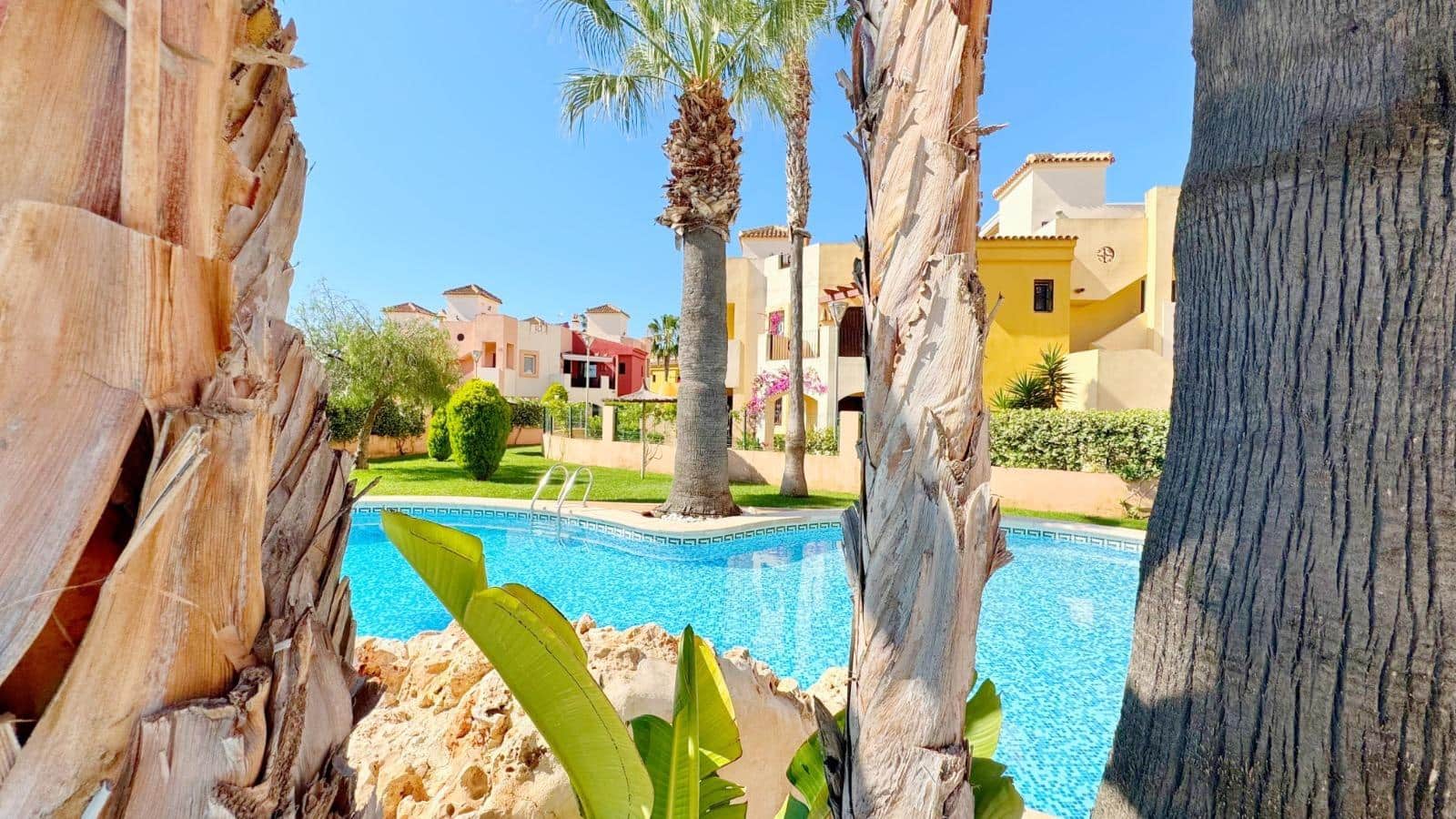 2 soverom Penthouse til salgs i Punta Prima med svømmebasseng - € 227 000 (Ref: 9014504)