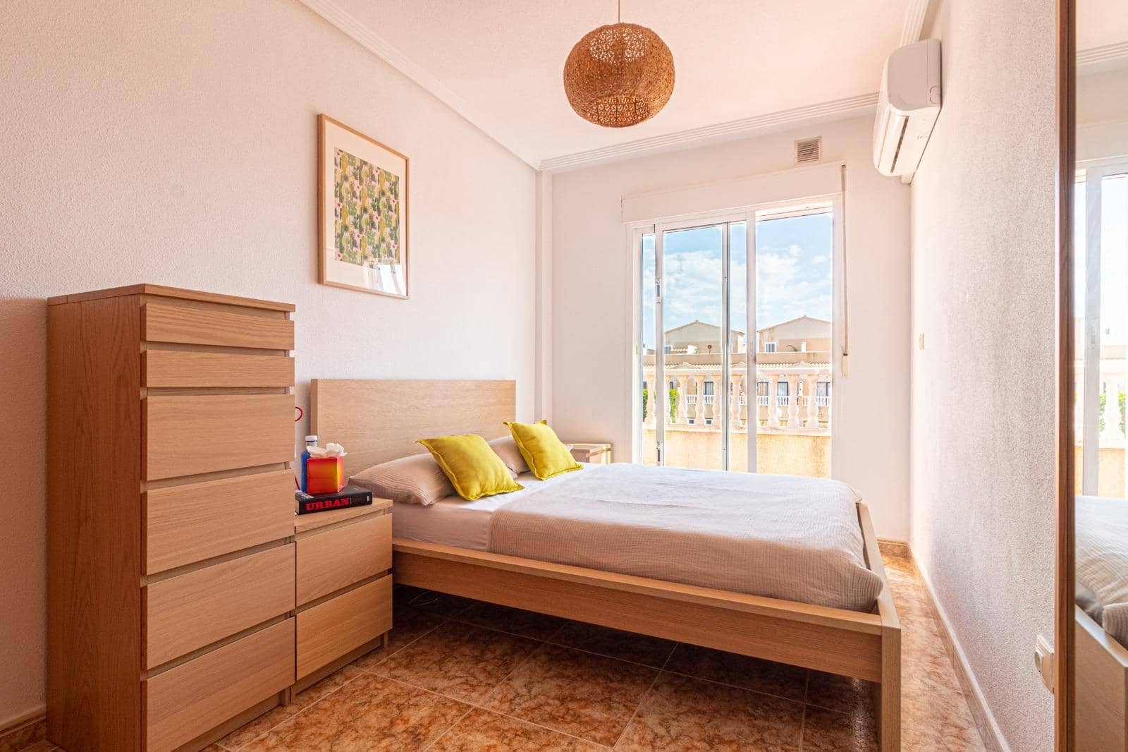 2 bedroom Terraced Villa for sale in Orihuela Costa with pool - € 184,900 (Ref: 9020701)