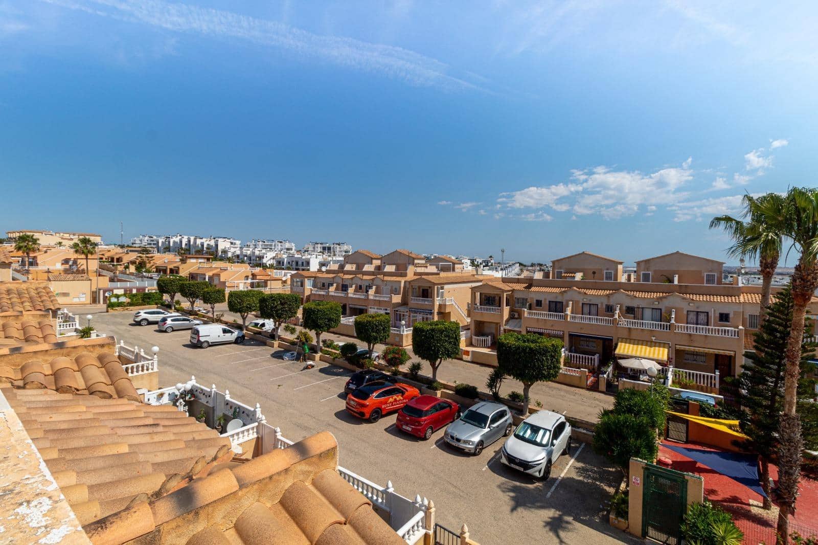 2 bedroom Terraced Villa for sale in Orihuela Costa with pool - € 184,900 (Ref: 9020701)