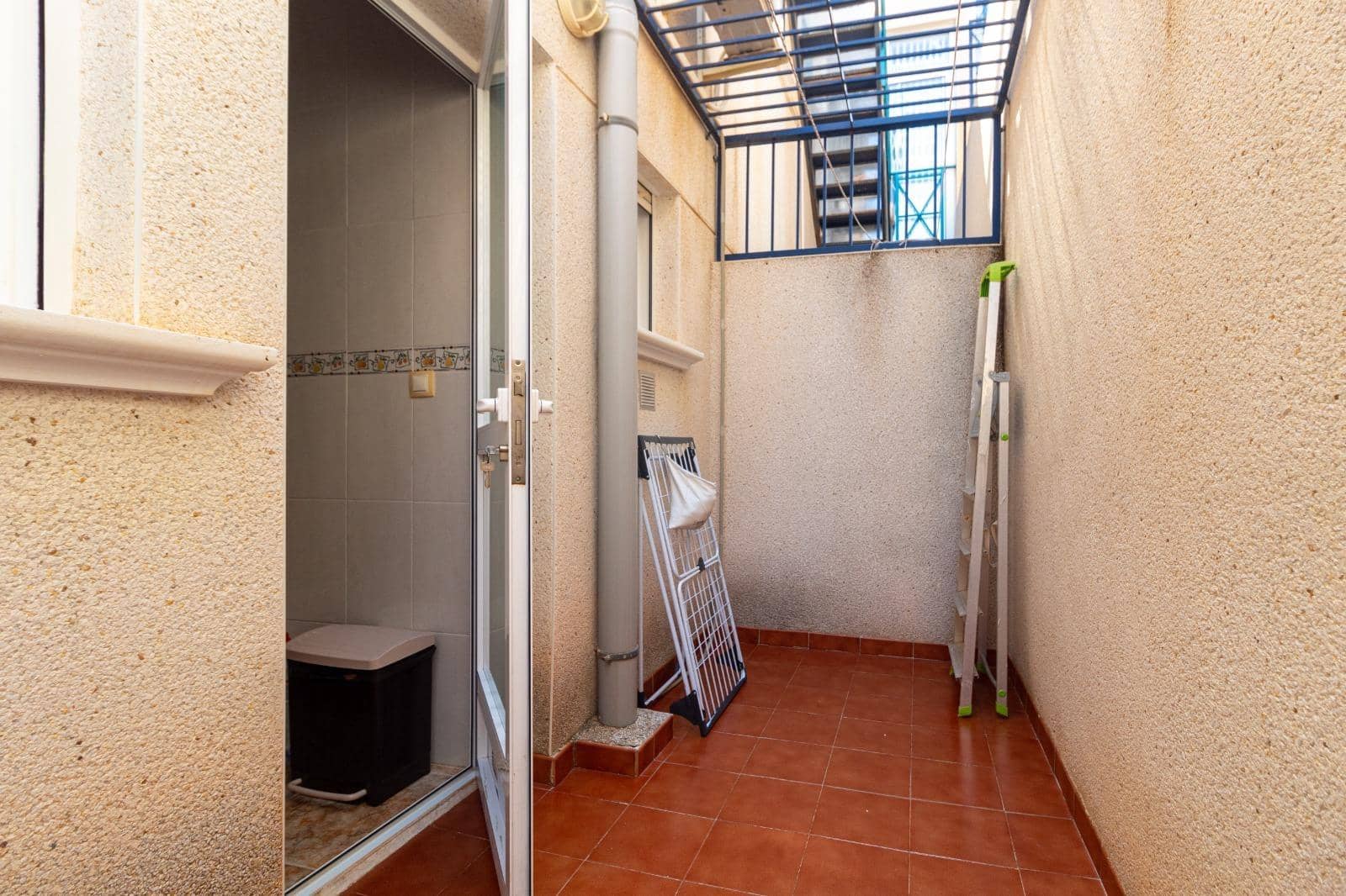 2 bedroom Terraced Villa for sale in Orihuela Costa with pool - € 184,900 (Ref: 9020701)