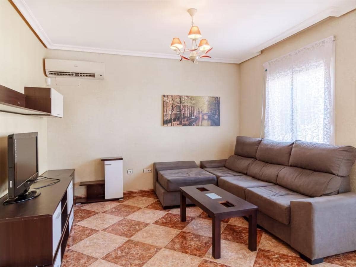 5 bedroom Villa for sale in Torrevieja with pool garage - € 320,000 (Ref: 9024187)