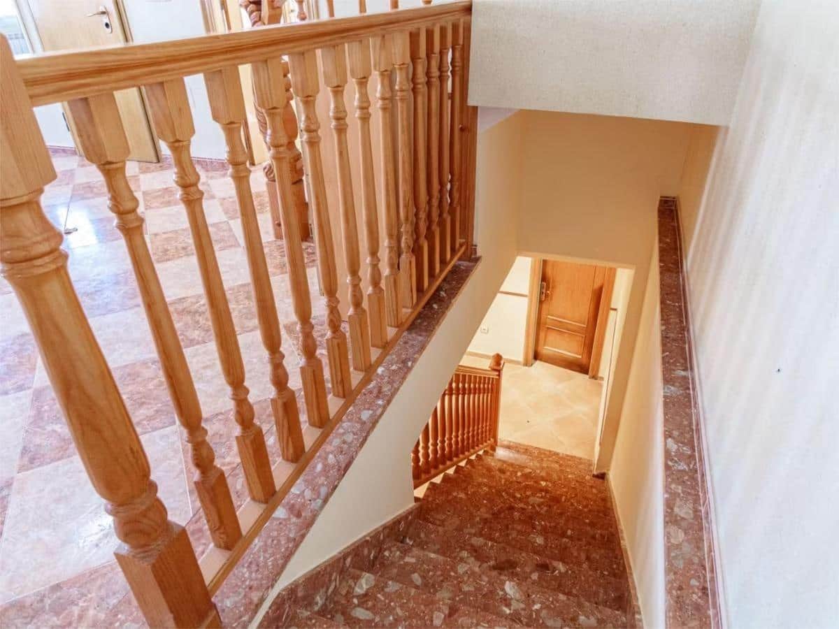 5 bedroom Villa for sale in Torrevieja with pool garage - € 320,000 (Ref: 9024187)