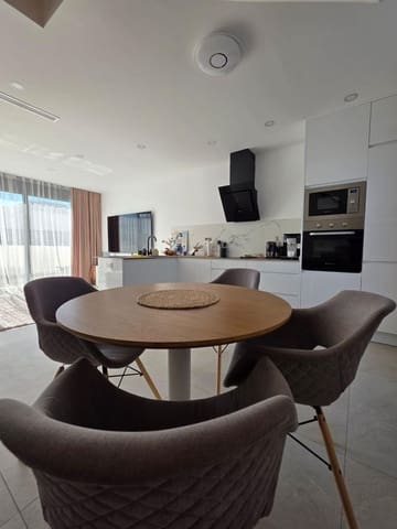 Chalet de 2 habitaciones en Benijófar en venta con piscina - 345.000 € (Ref: 9034762)