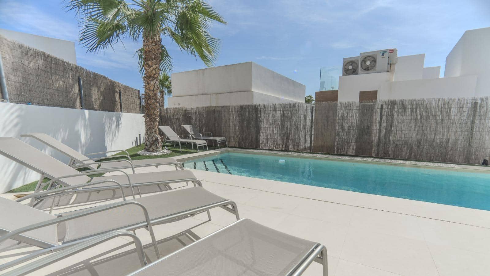 4 sovrum Villa till salu i Orihuela Costa med pool - 499 900 € (Ref: 9116750)