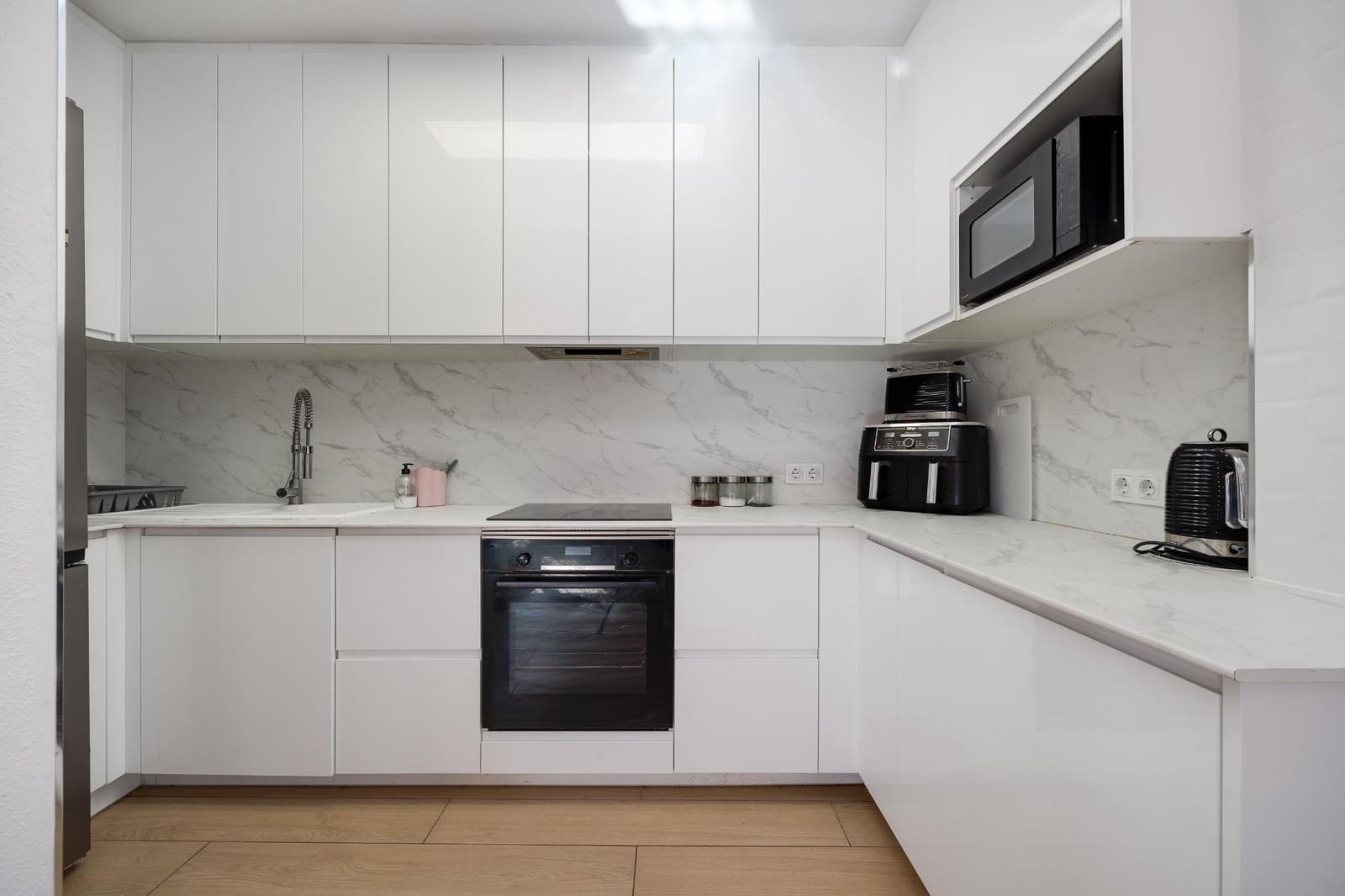 5 bedroom Villa for sale in Orihuela Costa with garage - € 352,000 (Ref: 9128518)