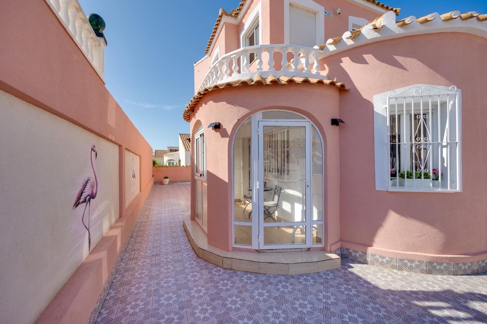 5 bedroom Villa for sale in Orihuela Costa with garage - € 352,000 (Ref: 9128518)