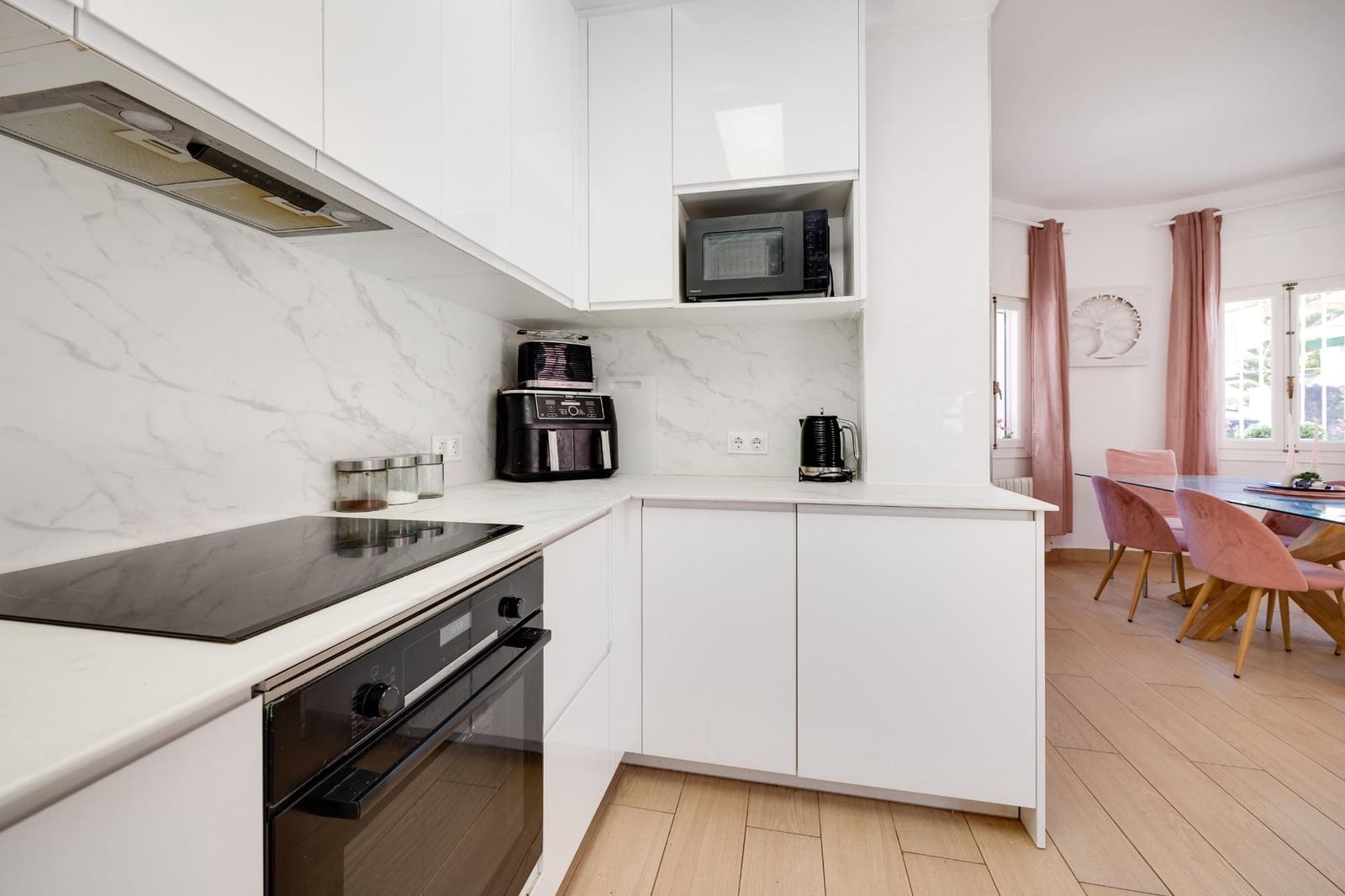 5 bedroom Villa for sale in Orihuela Costa with garage - € 352,000 (Ref: 9128518)