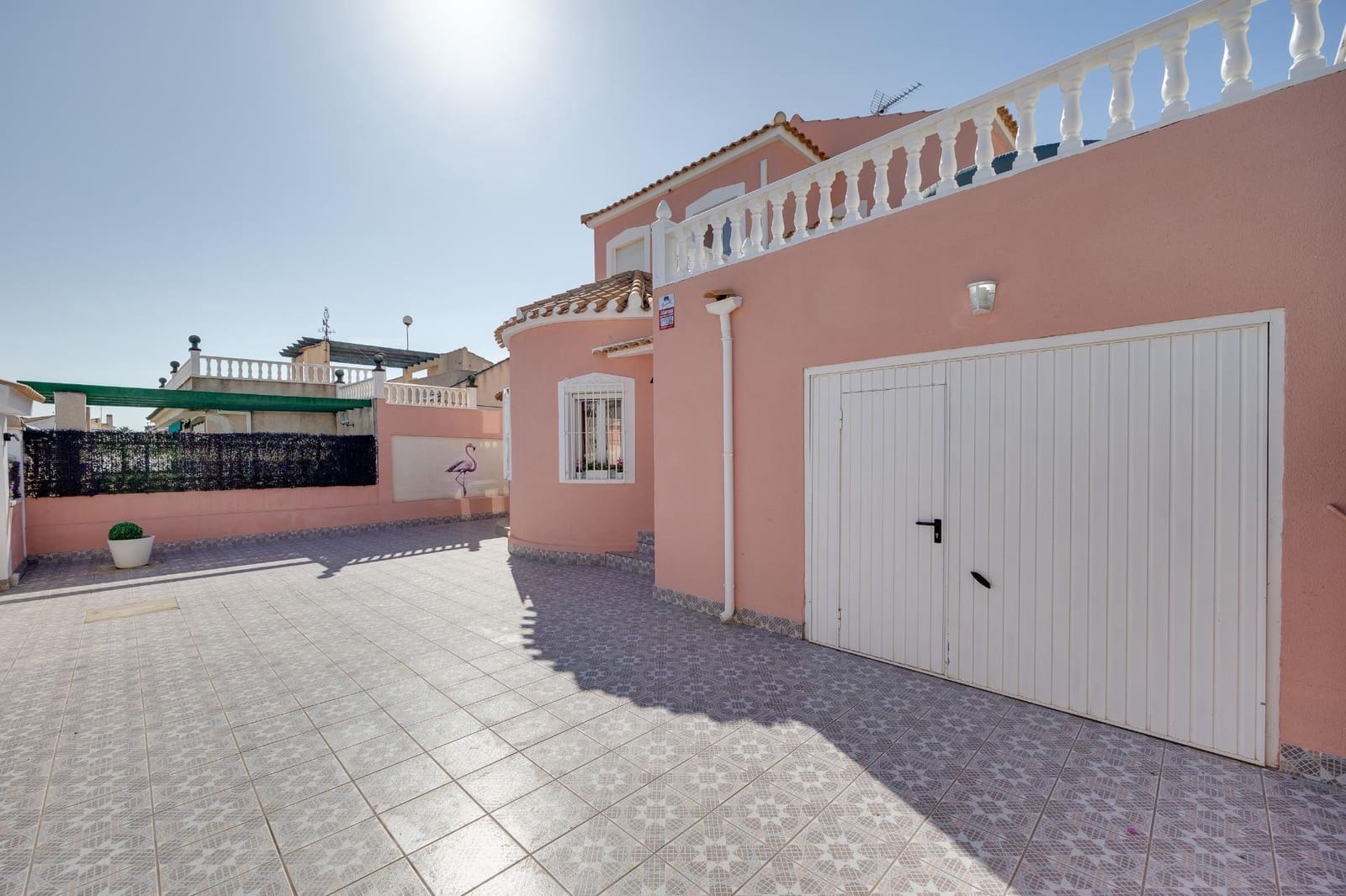 5 bedroom Villa for sale in Orihuela Costa with garage - € 352,000 (Ref: 9128518)